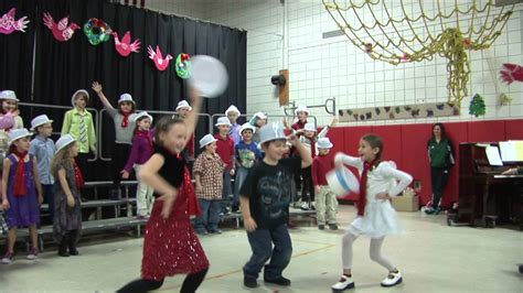 Bloomingdale Kids Wow Parents In Holiday Concert Youtube