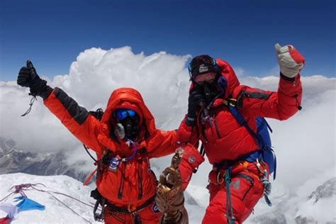 The Tallest Mountain In The World Mt Everest Nautica Malibutri