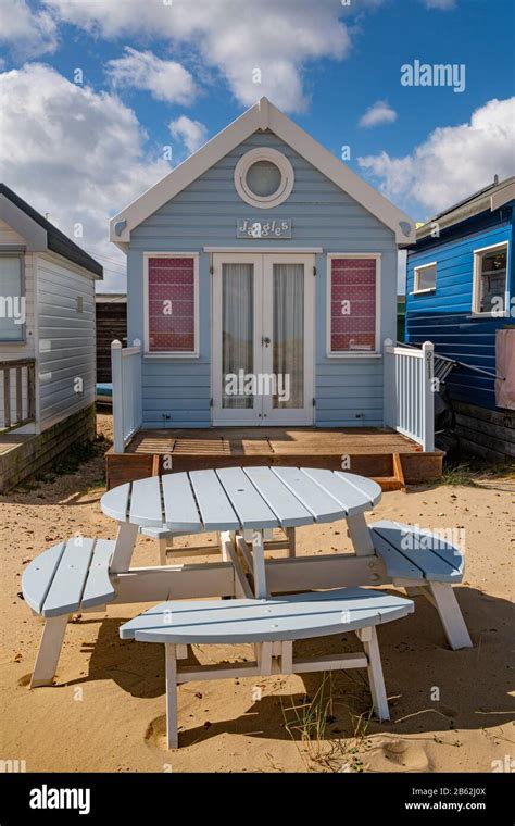Wooden Beach Hut Hi Res Stock Photography And Images Alamy