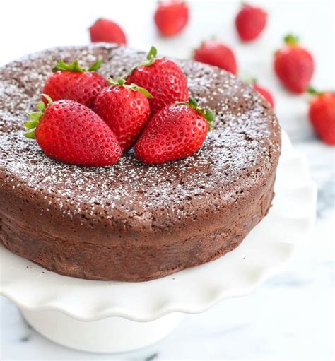 Jump to recipe print recipe. 3 Ingredient Flourless Chocolate Cake | Recipe | Flourless ...