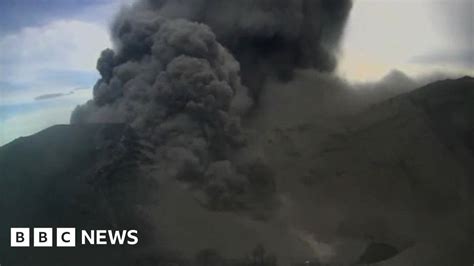 Dramatic Eruption Of Costa Ricas Turrialba Volcano Bbc News