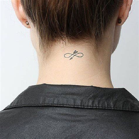25 Back Of The Neck Tiny Tattoos To Inspire Your Next Ink