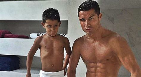 Net Worth Cristiano Ronaldo With His Son Cristiano Ronaldo Son Gains