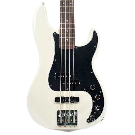 Fender Deluxe Active Precision Bass Special Olympic White Fender Deluxe Special Olympics