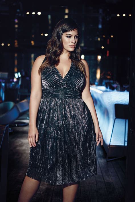 5 curvy evening outfits with a metallic dress