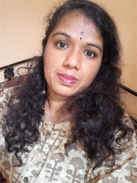 big ass tamil item aunty 24hours whatsapp video sex full face velachcheri