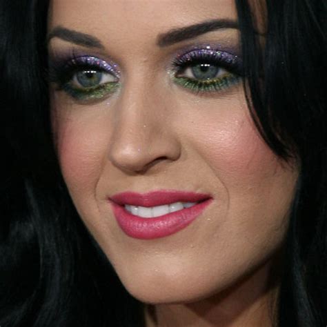 Katy Perry Makeup Green Eyeshadow Purple Eyeshadow And Hot Pink