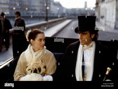Winona Ryder And Daniel Day Lewis The Age Of Innocence 1993