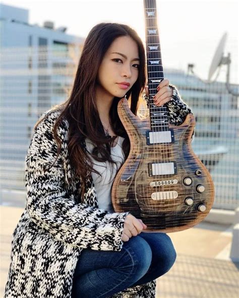Pin By Luis On Japanese Women Japanese Girl Band Female Guitarist