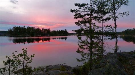 Die hauptstadt selbst hat rund 936.000 der rest der landesgrenze wird von der ostsee umschlossen, in der über 220.000 zu schweden. Kanuwandern in Schweden im Nationalpark Glaskogen | get on ...