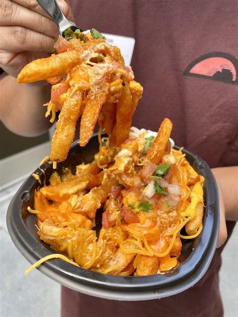 Taco Bell Will Debut New Buffalo Chicken Nacho Fries Buffalo Chicken Nachos Nacho Fries