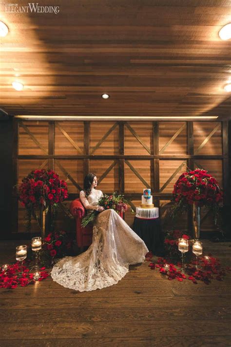 A wedding is an important party and you want a decoration motif that works well. Rich Red and Gold Wedding Ideas | ElegantWedding.ca | Red gold wedding, Gold wedding theme, Red ...