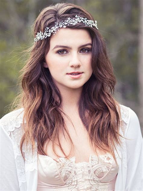 Hairstyles with headbands should be cool and have a carefree vibe. 25 Most Coolest Wedding Hairstyles with Headband ...
