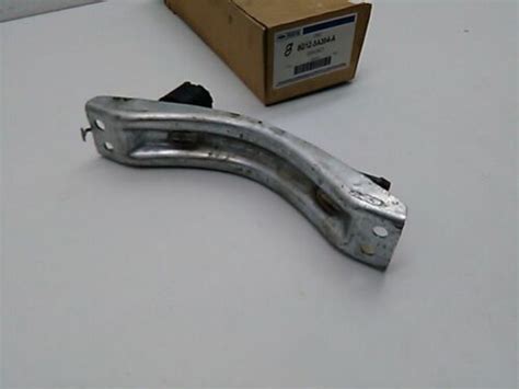 New Oem Ford Exhaust Pipe Mounting Bracket 8g1z 5a204 A Taurus Sable