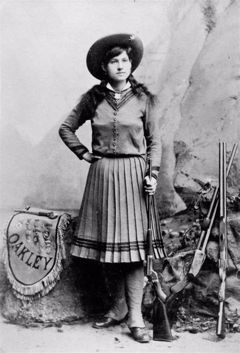 Vintage american history photo of american sharpshooter, annie oakley. 20 Black and White Studio Portraits of "Princess of the ...