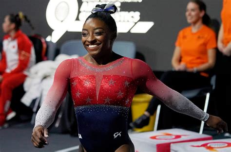 Simone Biles Becomes Most Decorated Female Gymnast With 21st Medal Us Weekly