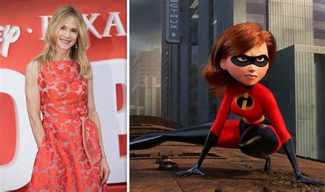 Incredibles 2 What Did Holly Hunter Aka Elastigirl Have To Say About