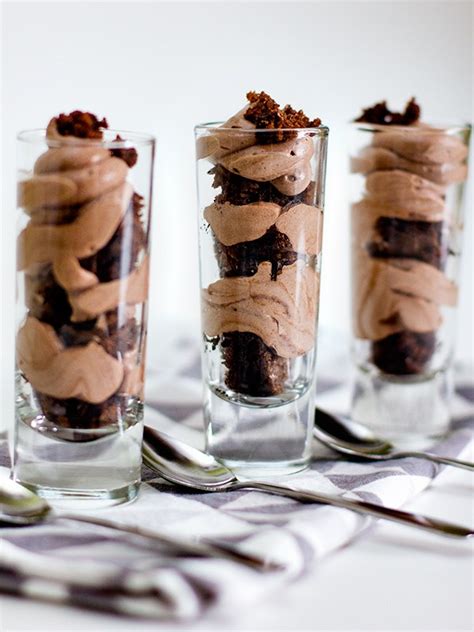 17 delicious ideas for dessert shooters. Chocolate Mousse and Brownie Shot Glass Dessert - Sarah Hearts