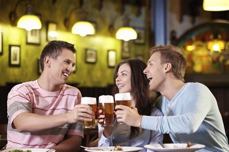 10 Beer Drinking Tips You Never Knew About