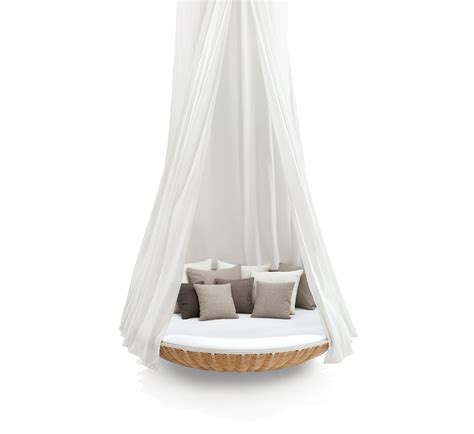 There are numerous ways to use canopies, which come in many types of fabric. CANOPY FOR HANGING LOUNGER - SWINGREST