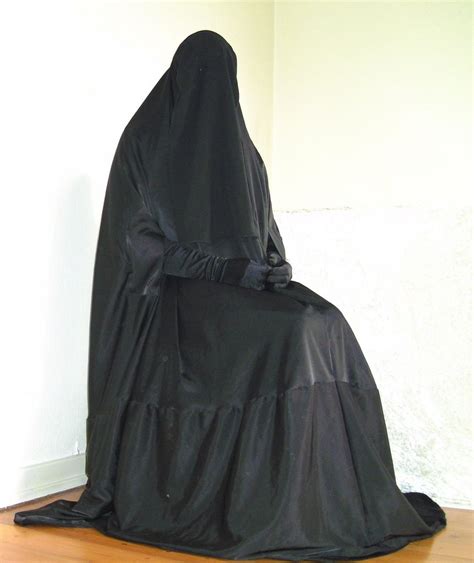 Niqab Fashion Dark Fashion Muslim Fashion Fashion Outfits Arab Girls Hijab Girl Hijab