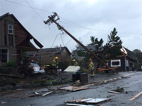 Oregon Tornado Sends Debris Flying Everywhere As Storm Wallops
