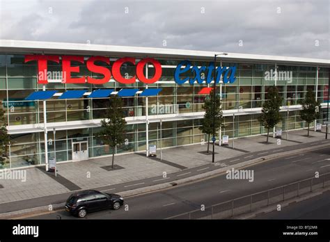 Slough Tesco Hi Res Stock Photography And Images Alamy