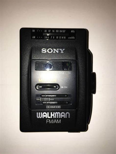 Sony Walkman Radio Cassette Player Wm F2068 With Fmam Dolby B Noise