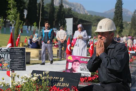 Turkey Commemorates First Anniversary Of Soma Mining Disaster Daily Sabah