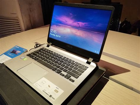 Harga laptop asus,acer,samsung,lenovo,toshiba,dell,axioo murah bekas terbaru 2020 2021. Asus rilis laptop murah sudah pakai fingerprint