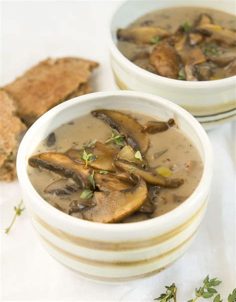 HEALTHY MUSHROOM SOUP (NO CREAM) | Recipe | Healthy soup recipes, Easy ...