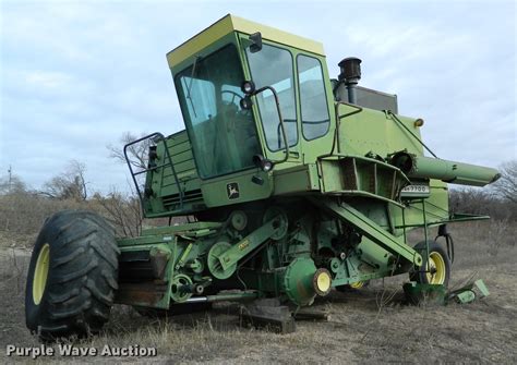 John Deere 7700 Turbo Combine In Paradise Ks Item Db9974 Sold