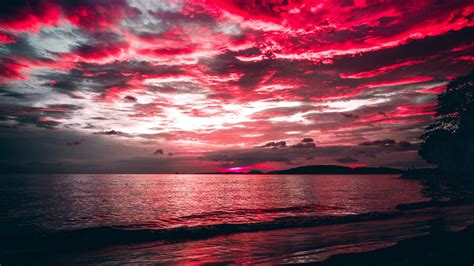 Download Wallpaper 2048x1152 Sea Sunset Clouds Night Shore