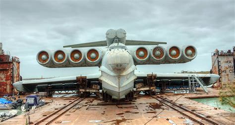 законсенвированный экраноплан в Каспийском доке Lun Class Ekranoplan
