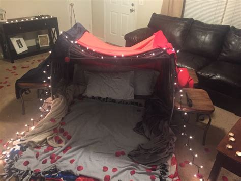 With these romantic night at home ideas, create your own love nest and set yourself up for a spicy success. The 25+ best Indoor picnic date ideas on Pinterest ...
