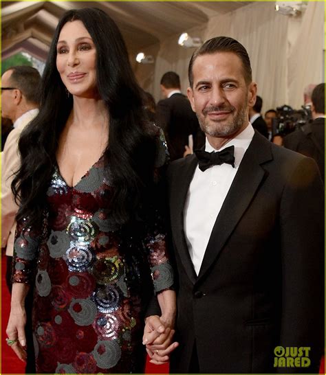 Cher Sparkles At Met Gala 2015 With Marc Jacobs Photo 3362900 2015
