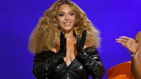 Beyoncé Set Instagram On Fire In A Showstopping Look That Left Fans