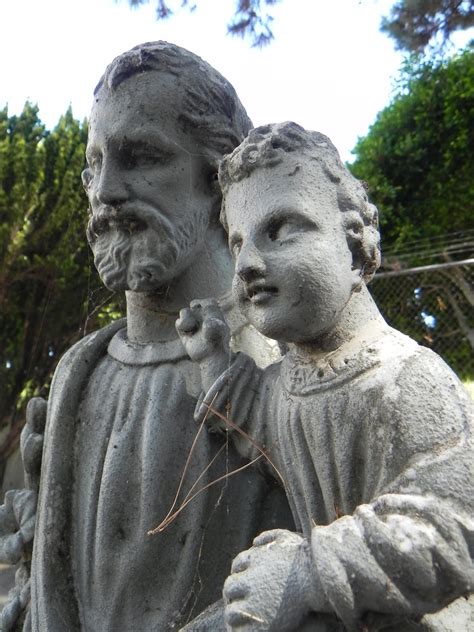 Spencer Alley: Graveyard Statues