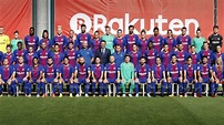 La plantilla del FC Barcelona de la temporada 2017/18 se hace la foto