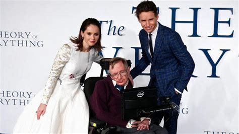 Eddie Redmayne Stephen Hawking En La Ficción Hemos Perdido Al Hombre Más Divertido Del Mundo