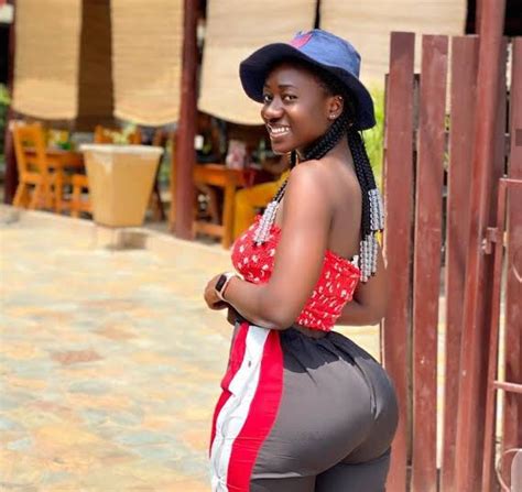 This Professional Ghanaian Twerker Has The Biggest Butt In Africa Photos Romance Nigeria