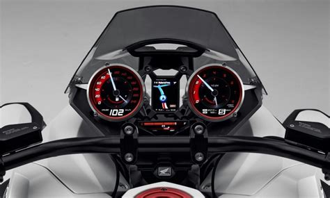 Riding a honda with two wheels in front means more rubber on the road for more secure cornering at greater speeds. Honda Neo Wing = New 2017 Trike / 3 Wheel Motorcycle ...