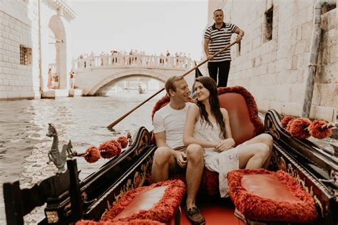 Venice Gondola Engagement Session Italy Couple Photographer Silvia