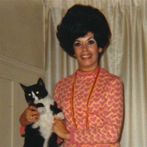 1950s Women Vintage Polaroid Big Hair Vintage Pictures Cat Lady