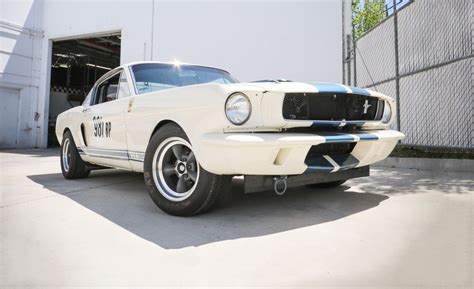 Caranddriver 1965 Ovc Shelby Mustang Gt350r Continuation Series