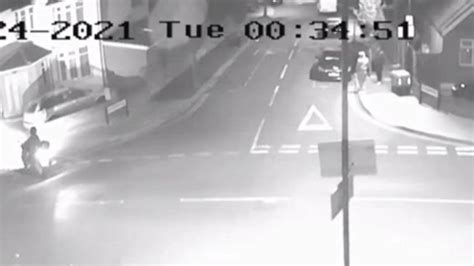 Video Of Moped Rider Shooting Two Men In London Released In Hunt For