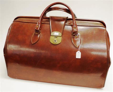 Vintage Leather Doctors Bag 52cm Width Handbags And Purses Costume