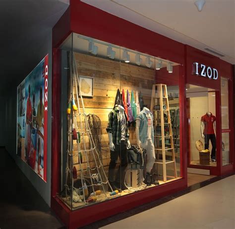 Izod Window Display By Head Store Design 02 Izod Window Display