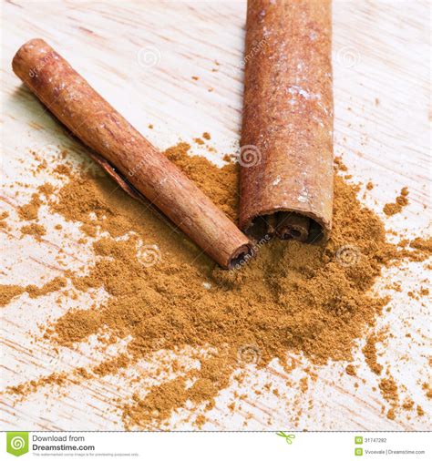 Bark And Ground Cinnamon Stock Photo Image Of Bark Cuisine 31747282