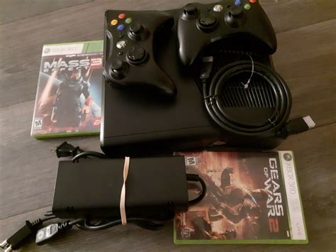 Microsoft Xbox 360 4gb Gloomy Console With Games 2 Controllers